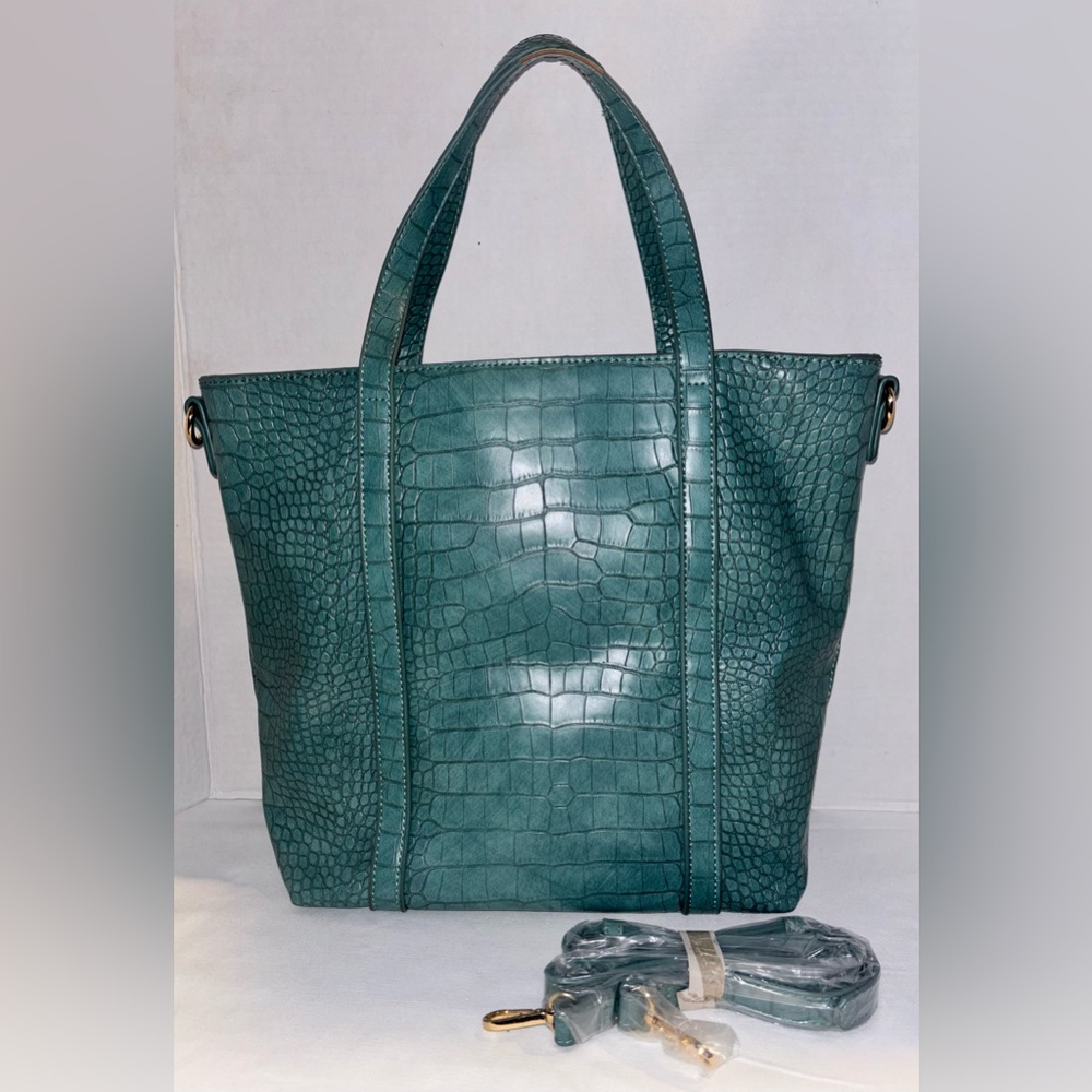 Malibu Skye Tote